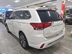 2021 Mitsubishi Outlander 2.0L 2WD Enjoy 5-seat, белый — фото 5