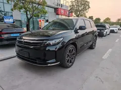 2024 Aito M7 1.5T RWD Smart Driving Pro 6-seat, чёрный — фото 1