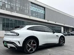 2025 Xiaomi YU7 4WD Max, белый — фото 8