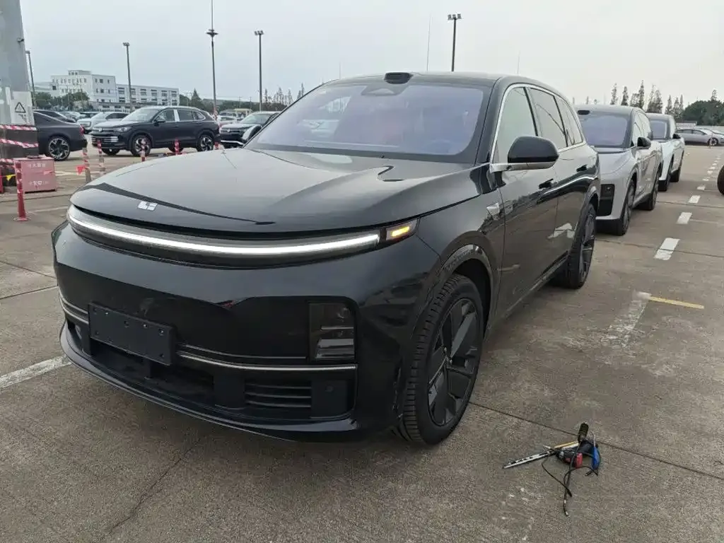2025 Li Auto L7
