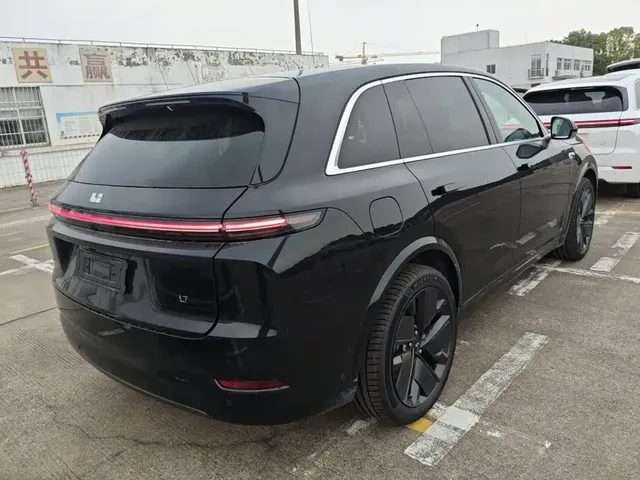 2025 Li Auto L7