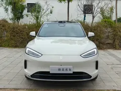 2025 Aito M5 EREV Ultra 4WD, белый — фото 2