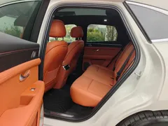 2025 Aito M5 EREV Ultra 4WD, белый — фото 10