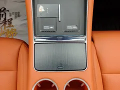 2025 Aito M5 EREV Ultra 4WD, белый — фото 15
