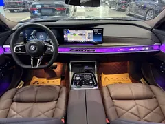 2023 BMW 7 Series 740Li Leading M Sport Package, чёрный — фото 7