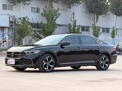 2022 Volkswagen Passat 330TSI Luxury, чёрный — фото 1
