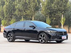 2022 Volkswagen Passat 330TSI Luxury, чёрный — фото 3