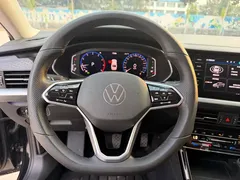 2022 Volkswagen Passat 330TSI Luxury, чёрный — фото 7