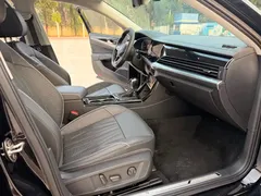 2022 Volkswagen Passat 330TSI Luxury, чёрный — фото 10