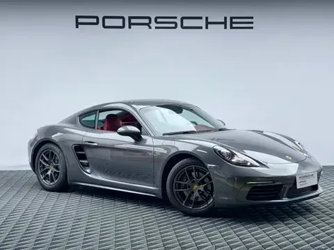 2022 Porsche 718 Cayman 2.0T
