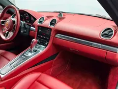 2022 Porsche 718 Cayman 2.0T — фото 13