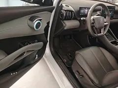 2025 BYD Yuan PLUS Smart Driving 510km Leading, белый — фото 16