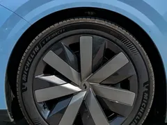 2025 Li Auto i8 Standard, синий — фото 13