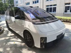2025 Li Auto MEGA Home, белый — фото 4