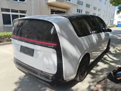 2025 Li Auto MEGA Home, белый — фото 7