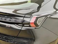 2022 Zeekr 001 Long Range Dual Motor WE EV, чёрный — фото 22