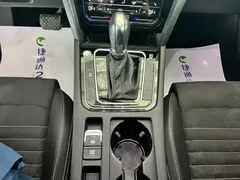 2020 Volkswagen Magotan 330TSI DSG Luxury, чёрный — фото 31
