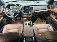 2021 Volvo XC90 7-seat, чёрный — фото 3