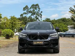 2021 BMW X4 25i M Sport Package, чёрный — фото 2