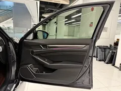 2022 Honda Accord 260TURBO Premium — фото 11