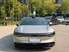 2025 Zeekr 007 RWD Smart Driving 75kWh — фото 2