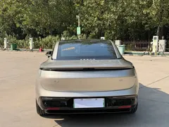 2025 Zeekr 007 RWD Smart Driving 75kWh — фото 8