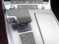 2022 Audi A7L 45 TFSI S-line, чёрный — фото 9