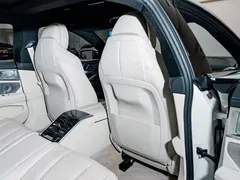 2019 BMW 8 Series 840i 4-door Coupe M Sport Package, белый — фото 4