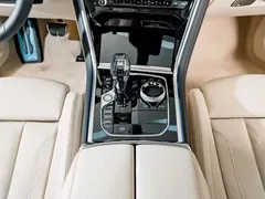 2019 BMW 8 Series 840i 4-door Coupe M Sport Package, белый — фото 5