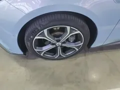 2024 Nio ET5 75kWh EV, синий — фото 23