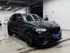 2022 BMW X5 40Li Premium M Sport Package, чёрный — фото 3