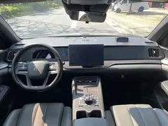 2025 BYD Song Pro 2nd Gen Smart Driving DM-i PHEV 75km Leading, синий — фото 8