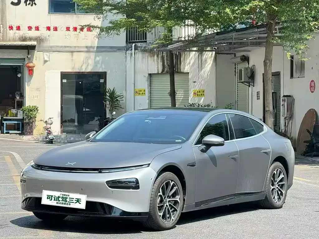 2023 Xpeng P7 586E