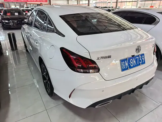 2022 MG MG5 180DVVT CVT Luxury