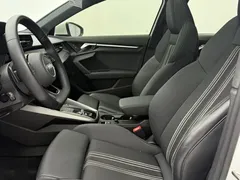 2022 Audi A3L Limousine 35 TFSI Fashion Sport, белый — фото 10