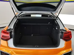 2022 Audi Q2L 35 TFSI Entry — фото 4
