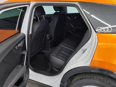 2022 Audi Q2L 35 TFSI Entry — фото 11