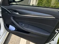 2022 BMW 5 Series 525i M Sport Package, белый — фото 12