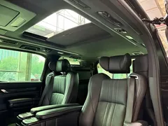 2020 Lexus LM 300h 7-seat, чёрный — фото 10