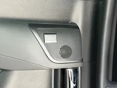 2020 Lexus LM 300h 7-seat, чёрный — фото 15