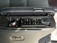2020 Lexus LM 300h 7-seat, чёрный — фото 18