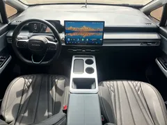 2025 Aion Plus 510, белый — фото 15