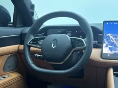 2024 Aito M7 1.5T Smart Driving 4WD Pro 5, чёрный — фото 10