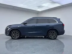 2024 Aito M7 1.5T Smart Driving 4WD Pro 5, чёрный — фото 13