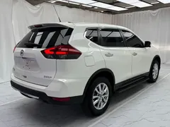 2022 Nissan X-Trail 2.0L 2WD Premium, белый — фото 6