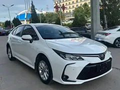 2021 Toyota Corolla 1.2T S-CVT Luxury, белый — фото 3