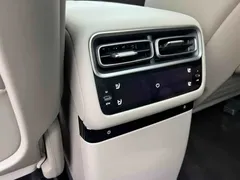 2025 Li Auto i6 2WD Standard, белый — фото 11