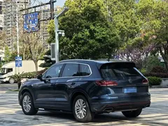2022 Volkswagen Touareg 2.0TSI Ruishang, синий — фото 3