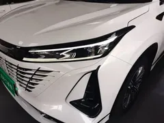 2023 Changan CS75 PLUS 3rd Gen 1.5T AT Premium, белый — фото 24