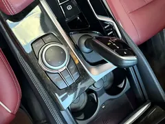 2022 BMW 5 Series 530Li Leading M Sport Package, белый — фото 5